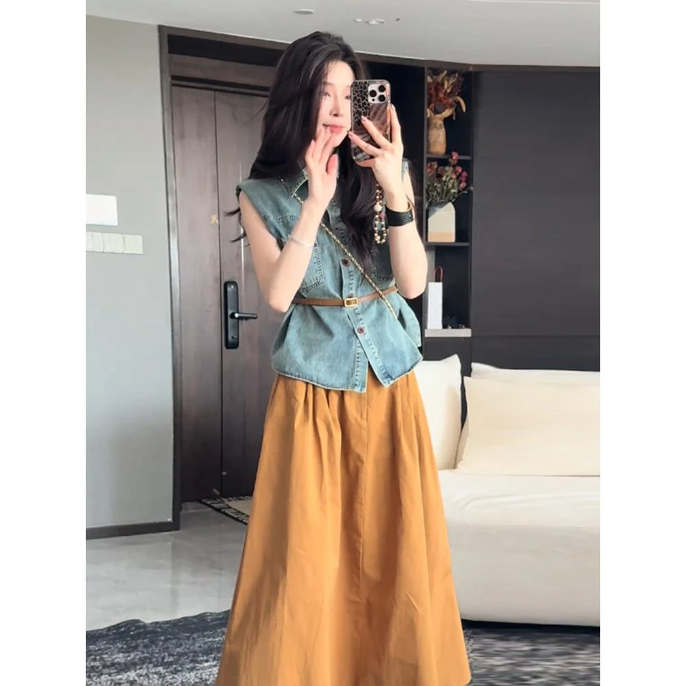 高级感御姐穿搭复古蓝色牛仔无袖上衣搭配半身裙韩系慵懒chic套装