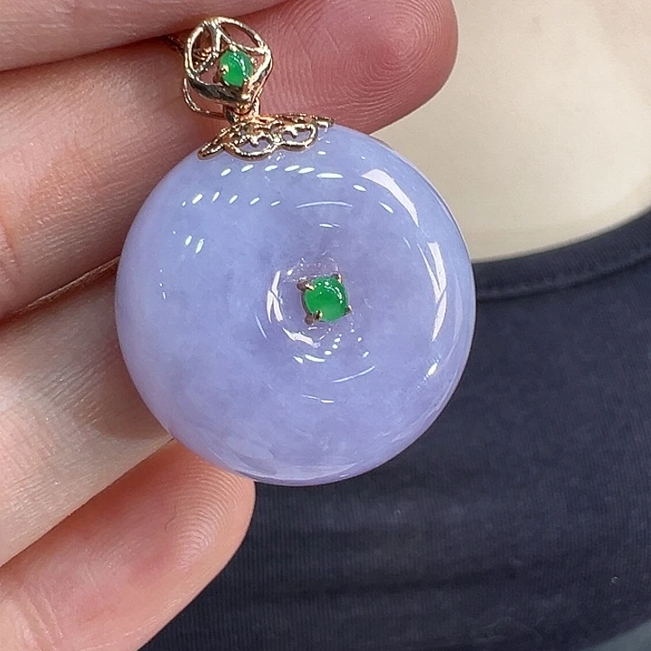 翡翠18K金镶嵌颈饰吊坠