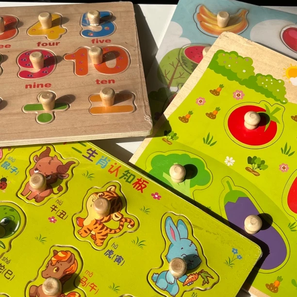 儿童益智手抓板早教水果动物数字字母形状配对嵌板玩具随机发二