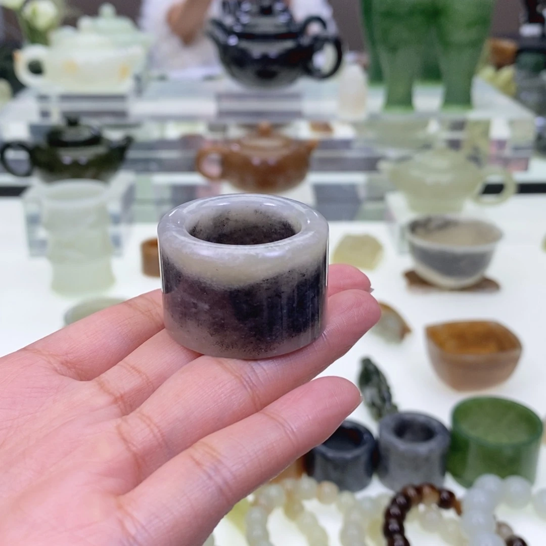 和田玉扳指未镶嵌肆****风