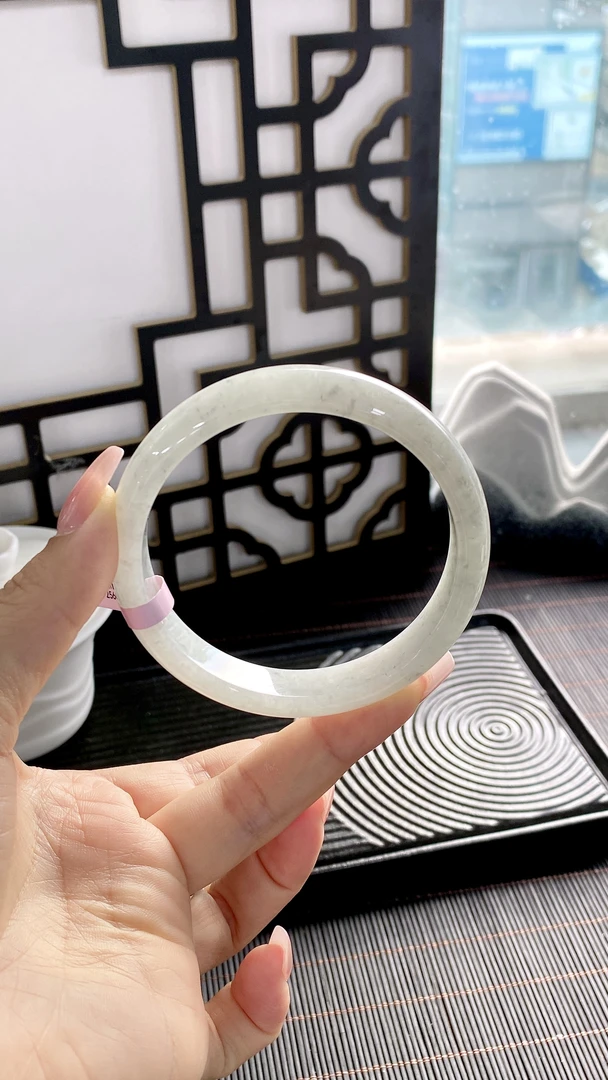 天然翡翠手镯