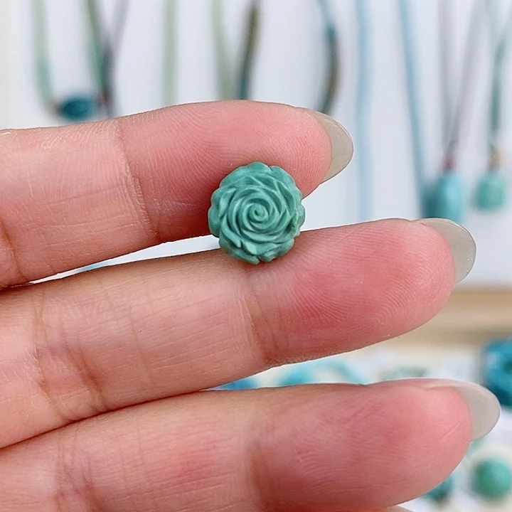 未镶嵌绿松石珠宝奇石