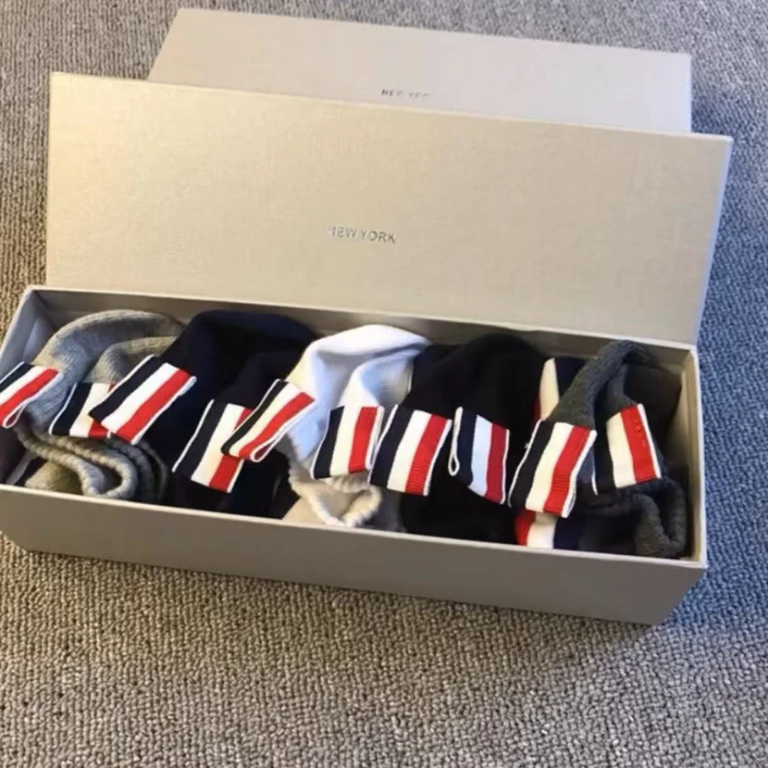 2025夏季新款时尚显瘦气质女士网红洋气袜子百搭款D9954