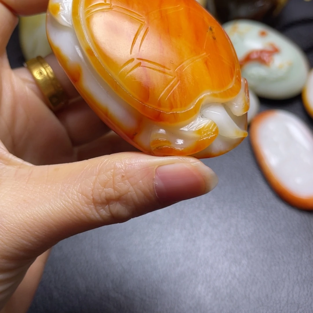 用***8和田玉未镶嵌颈饰