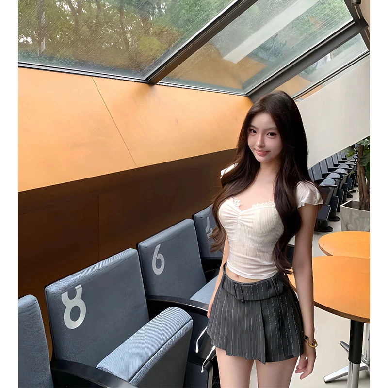 2025年夏季新款chic网红纯欲风修身小飞袖T恤上衣配条纹高腰短裙