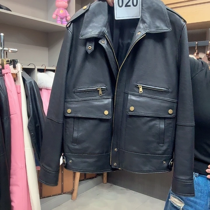 女装黑色真皮皮衣