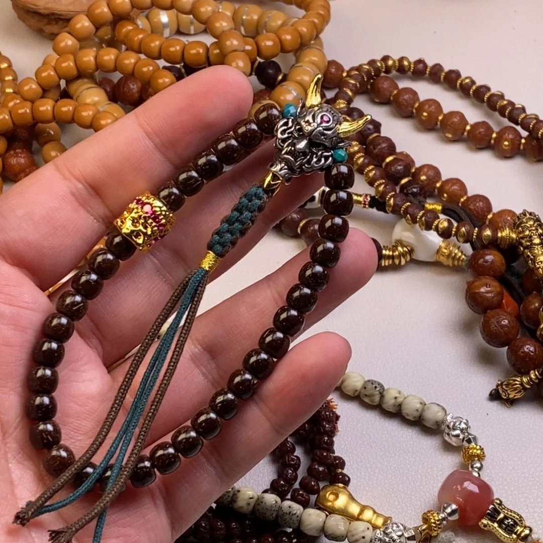 椰蒂吊坠。。。。。。。。。。