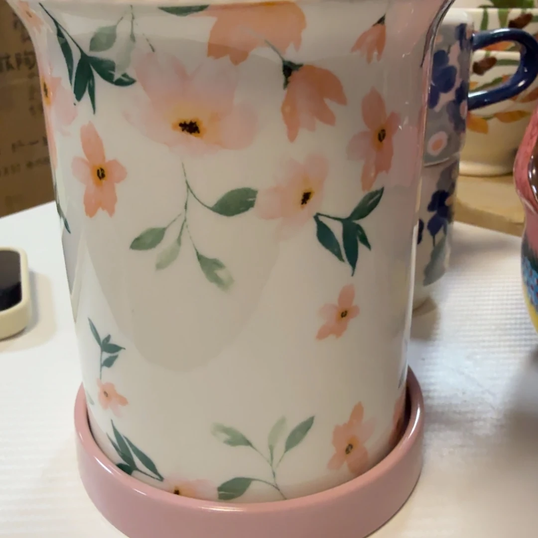 瓷粉色花大号筷子桶一只