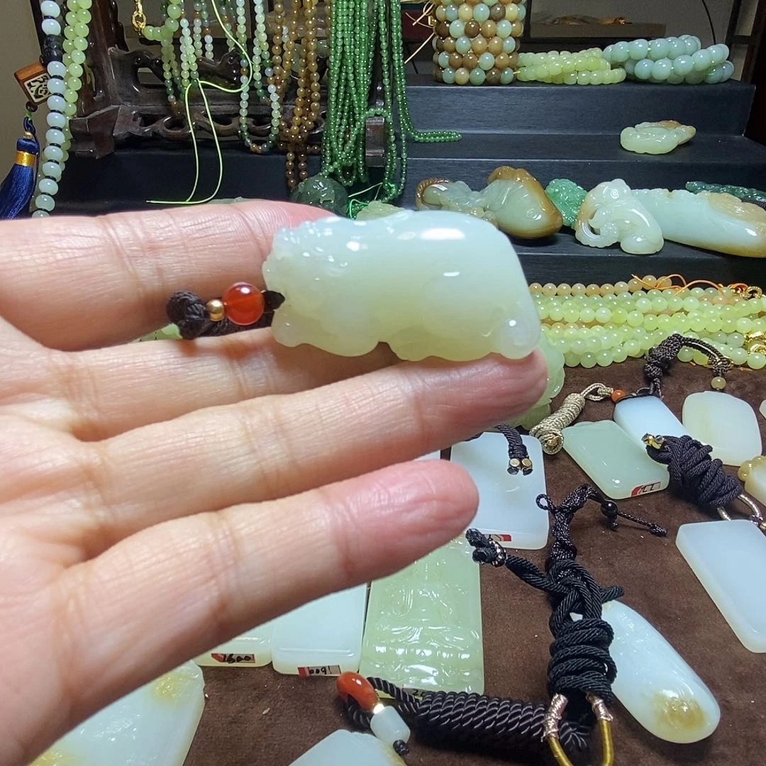 我***你和田玉未镶嵌吊坠(不含链)