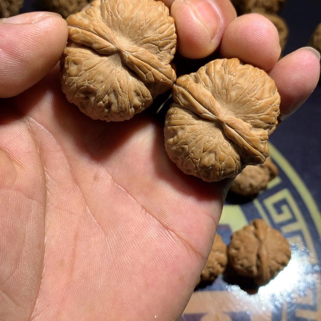 文玩核桃吊坠元宝38