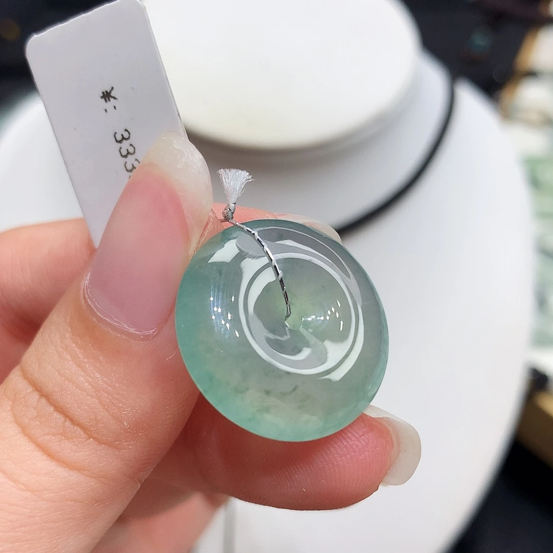 翡翠未镶嵌胸饰翡翠124，21.2/5.7