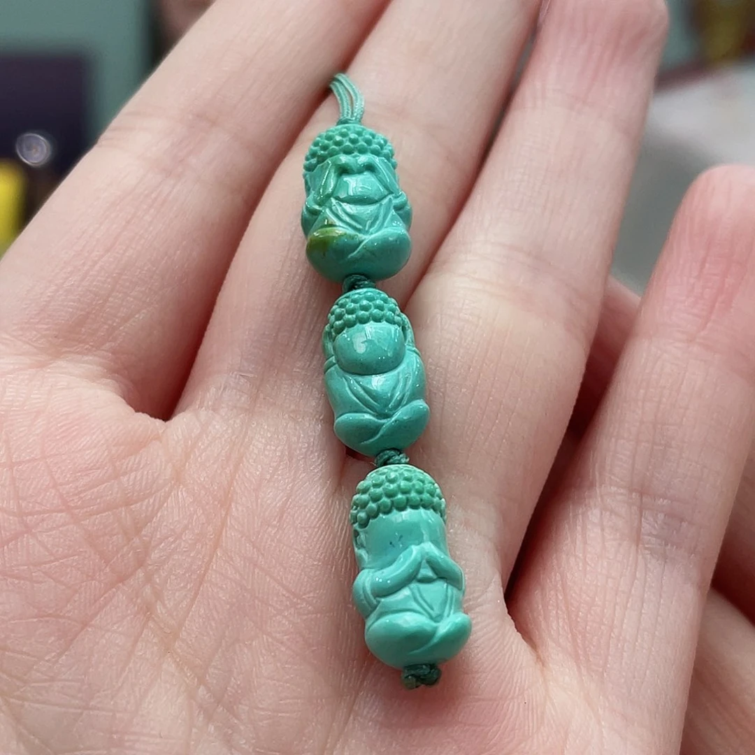 绿松石颈饰未镶嵌