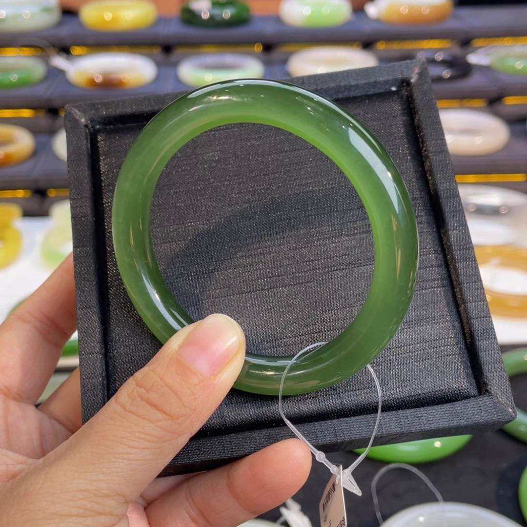 未镶嵌手镯和田玉-冰辣绿猫眼54