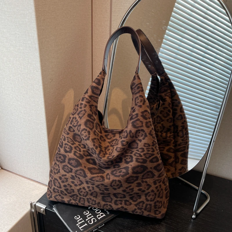 佐猫包包女款爆款2025新款托特包百搭气质女包单肩包通勤包子母包