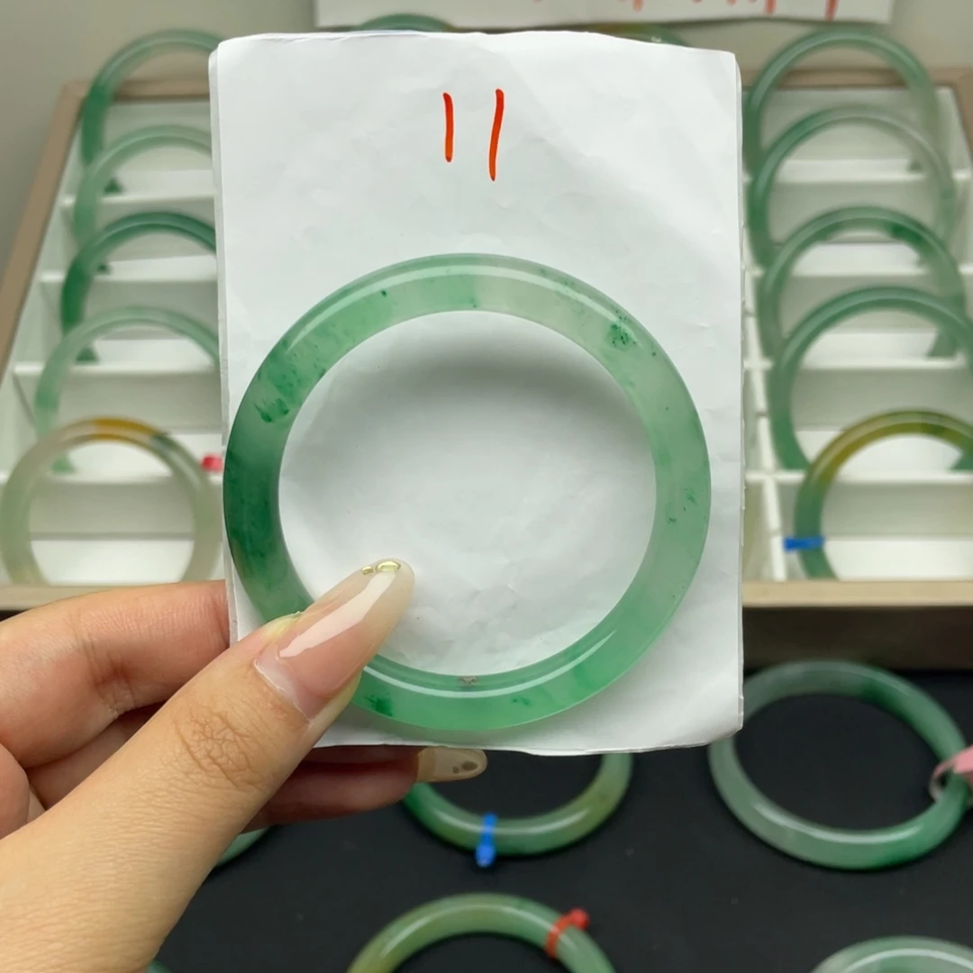 石英质玉（非洲翠）未镶嵌手镯11-54.6