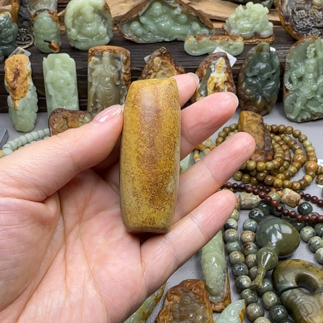 岫岩河磨玉（透闪石质玉）未镶嵌珠宝奇石