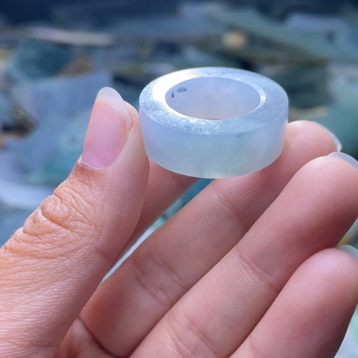 未镶嵌定制翡翠y****衣翡翠定制