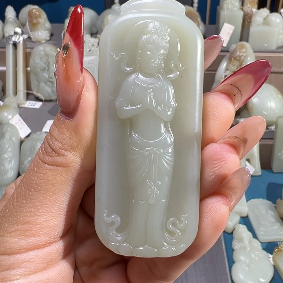 和田玉（糖玉）未镶嵌颈饰