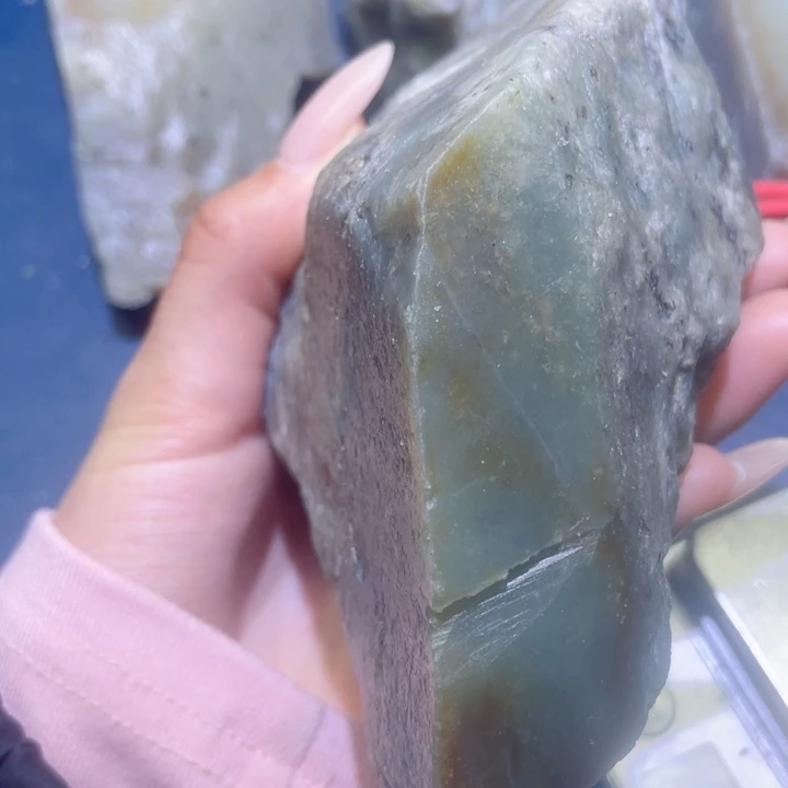 和田玉未镶嵌珠宝半成品