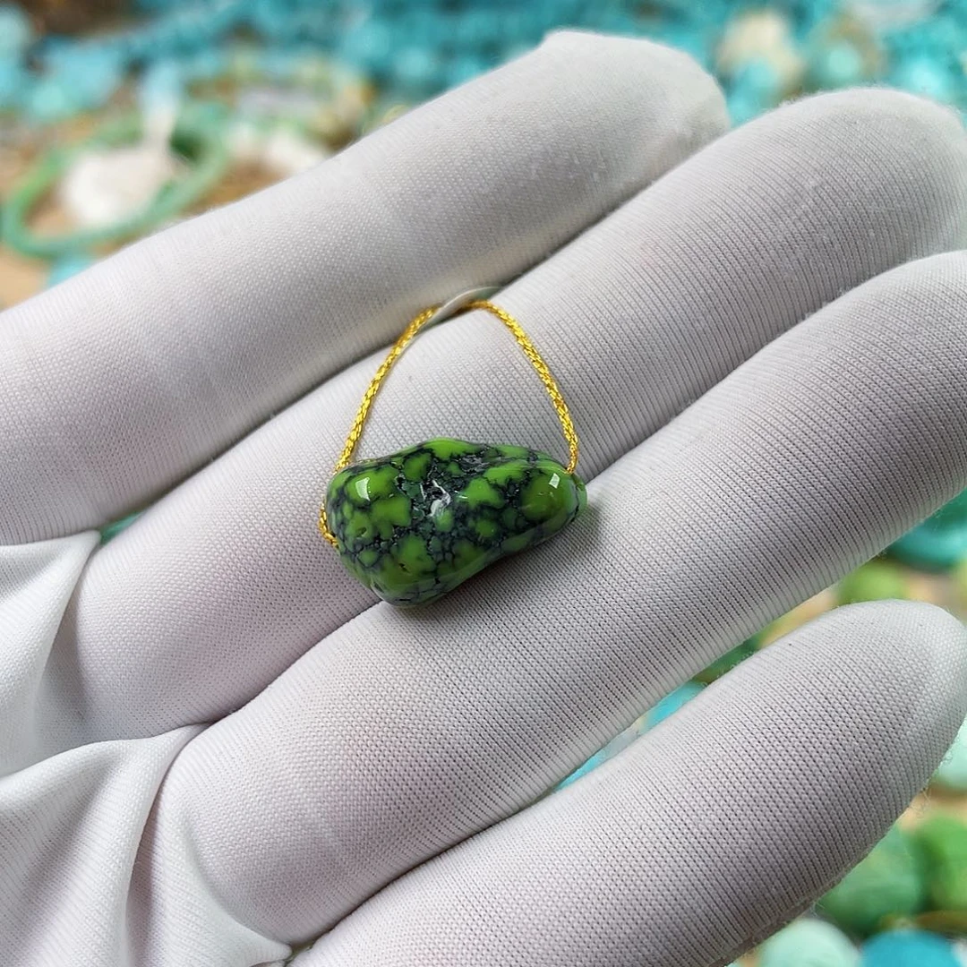 绿松石未镶嵌珠宝奇石