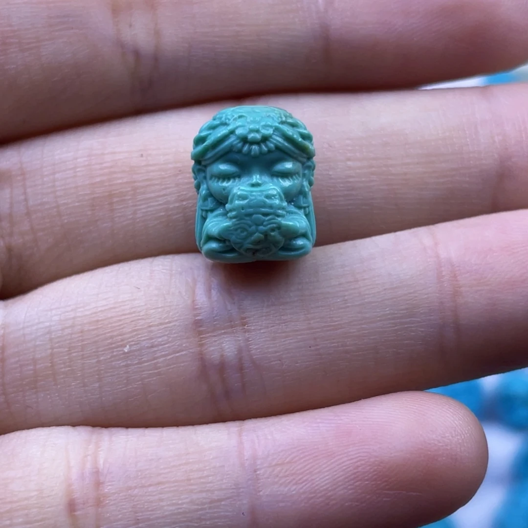 绿松石未镶嵌天然原矿绿松石雕件