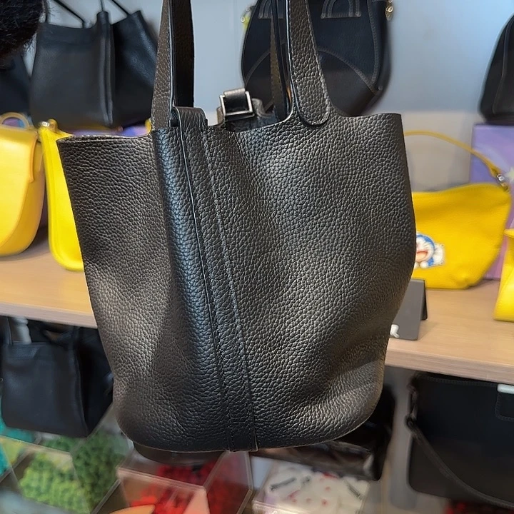 L***嘟鳄鱼皮（革）手工皮具包包