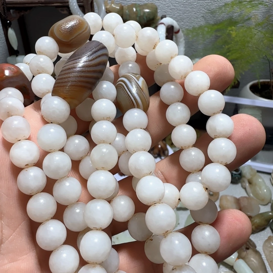 玉***⋯和田玉未镶嵌颈饰这个是真的好看