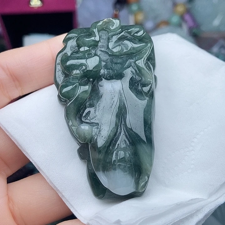 翡翠未镶嵌颈饰翡翠