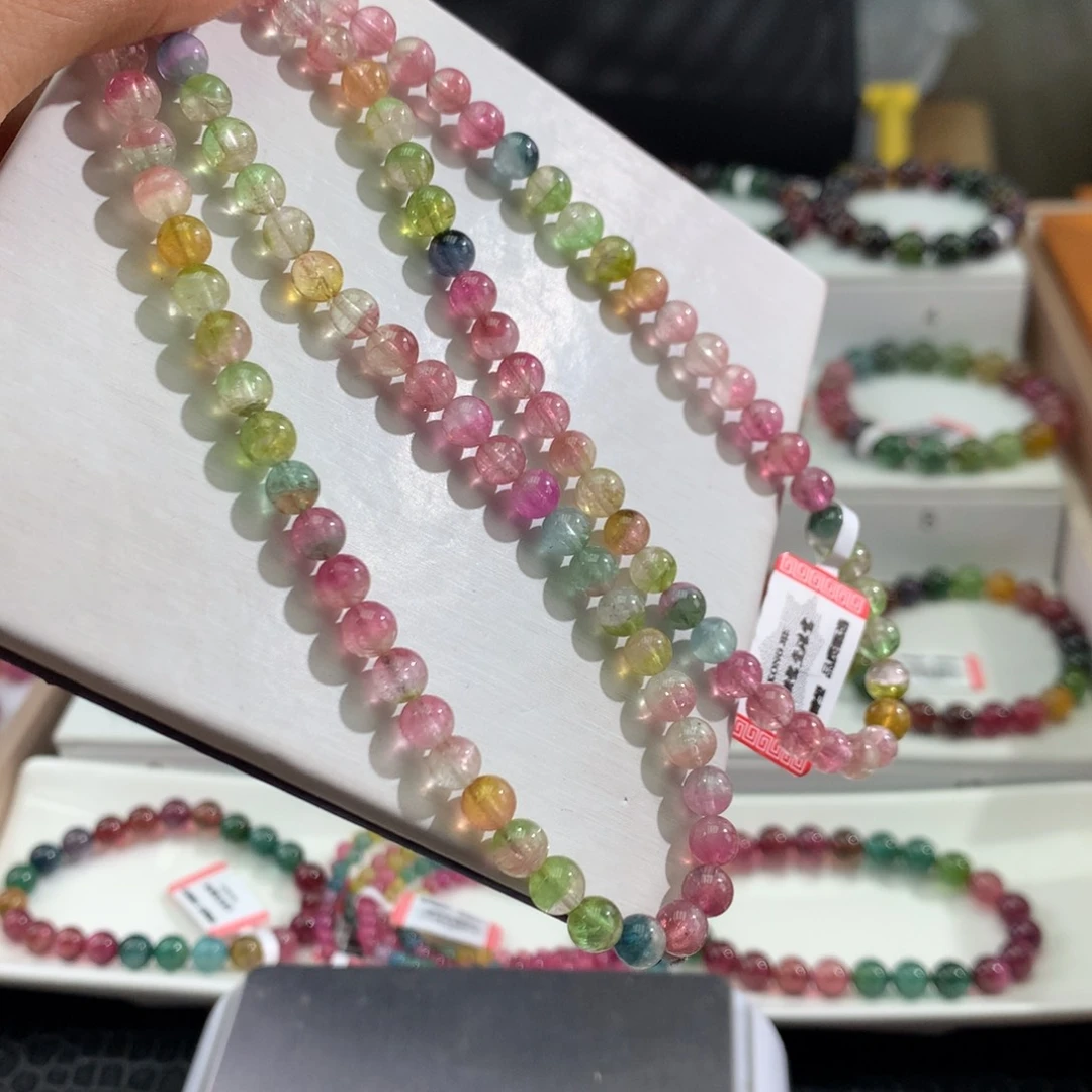 碧玺手链未镶嵌    5.8mm。