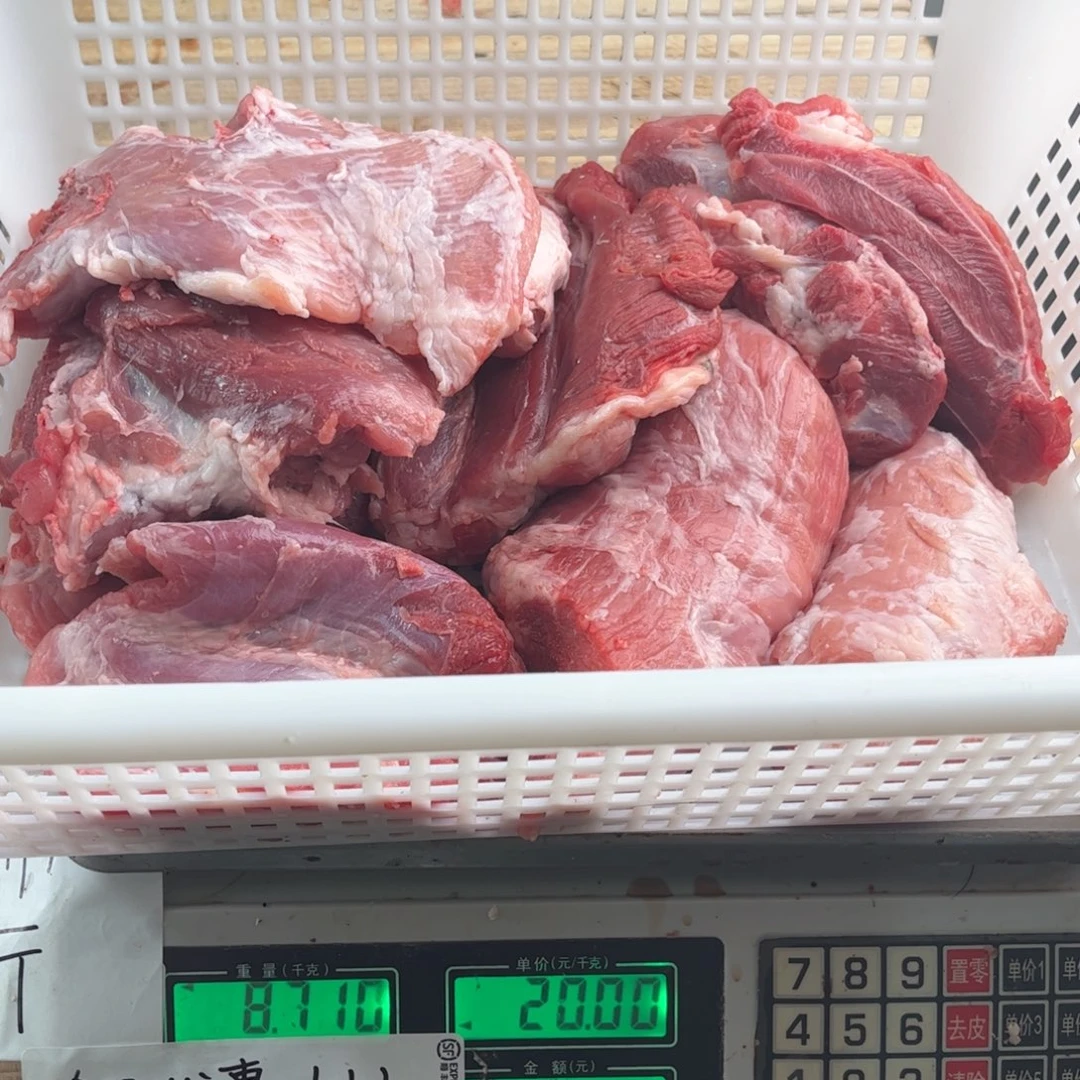 中国大陆60包装黑猪