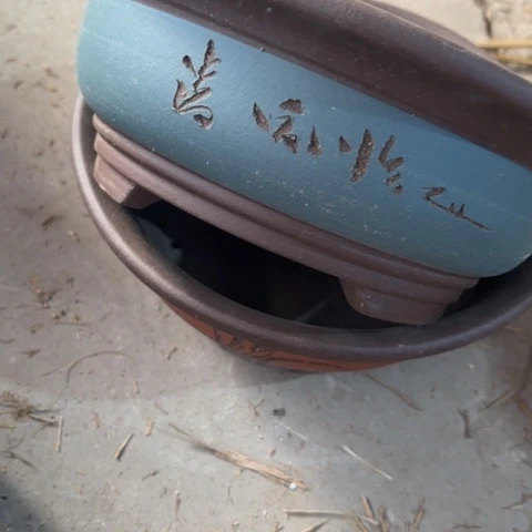 紫砂花盆100-6。