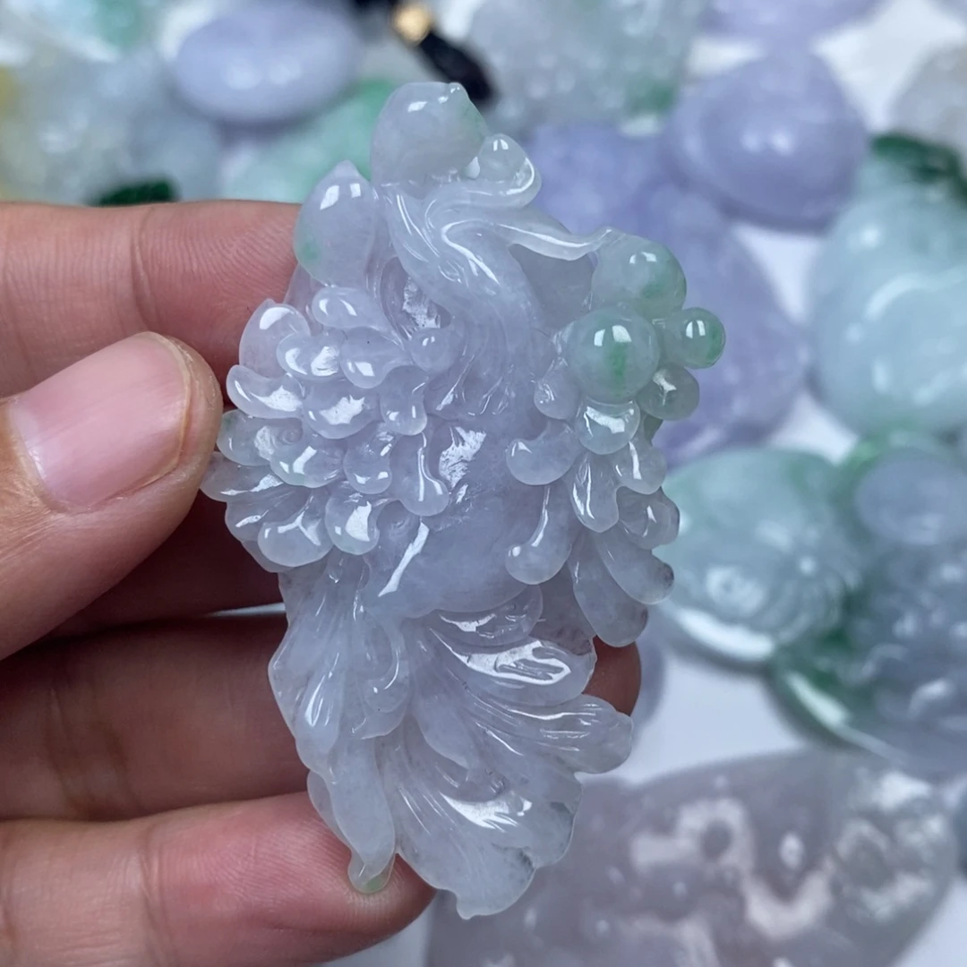 翡翠未镶嵌颈饰翡翠