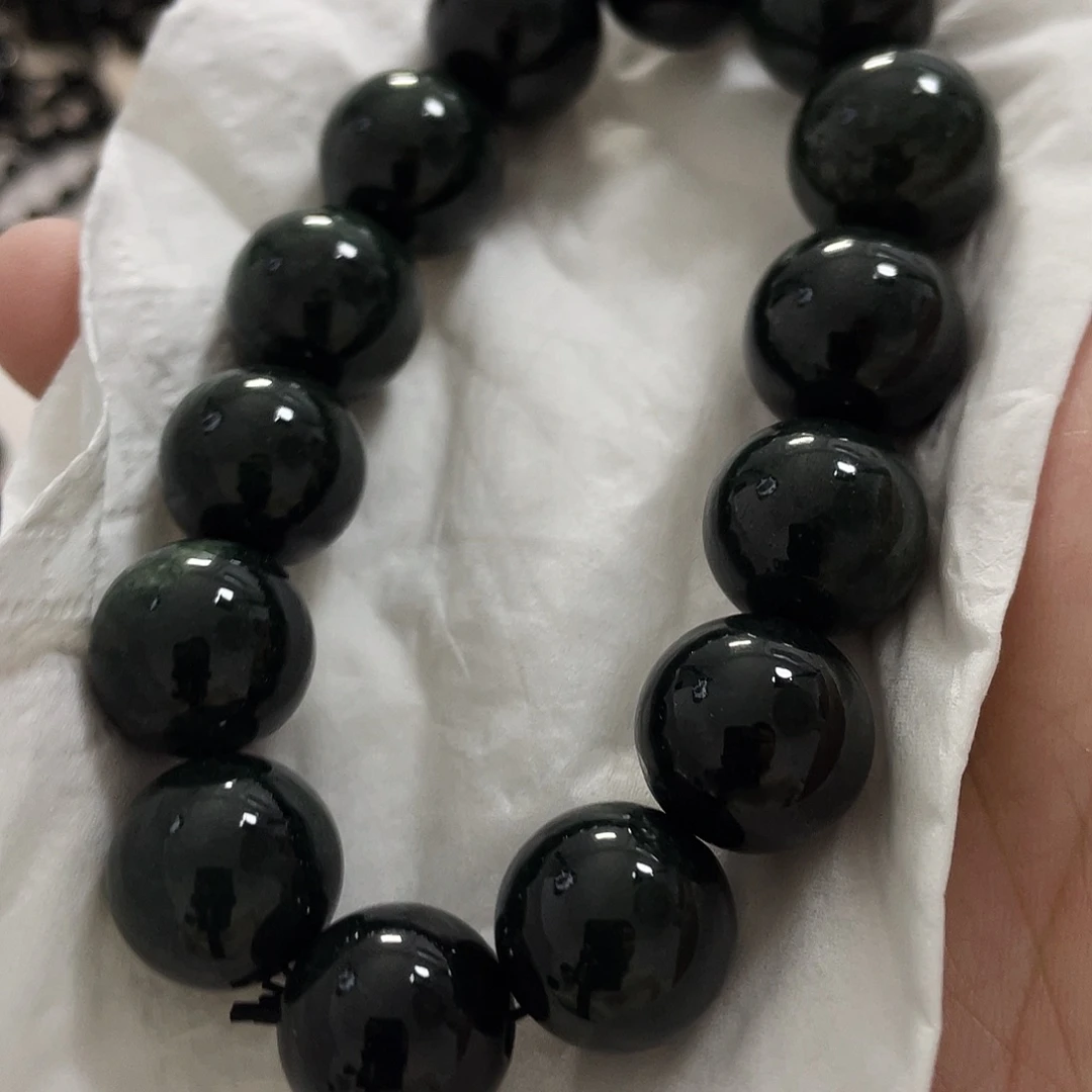 翡翠未镶嵌颈饰翡翠16