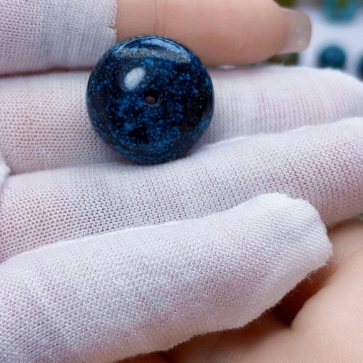 绿松石未镶嵌饰品