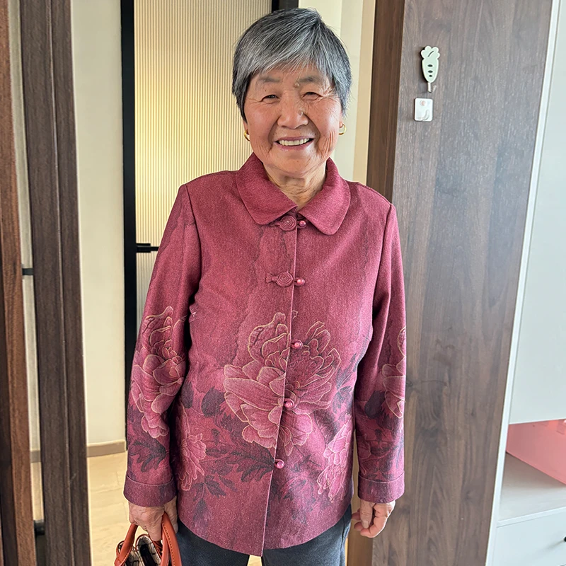 2025老年人春秋季女外套奶奶装新款60岁70老太太中老年女装妈妈装