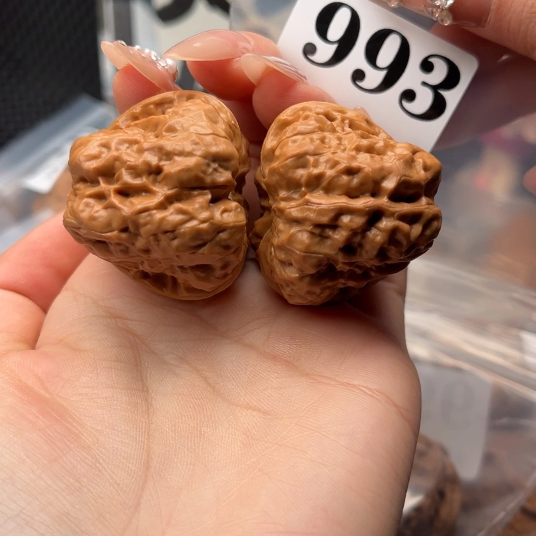 吊坠文玩核桃三角39.5