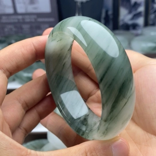 石英质玉（金丝玉）手镯未镶嵌