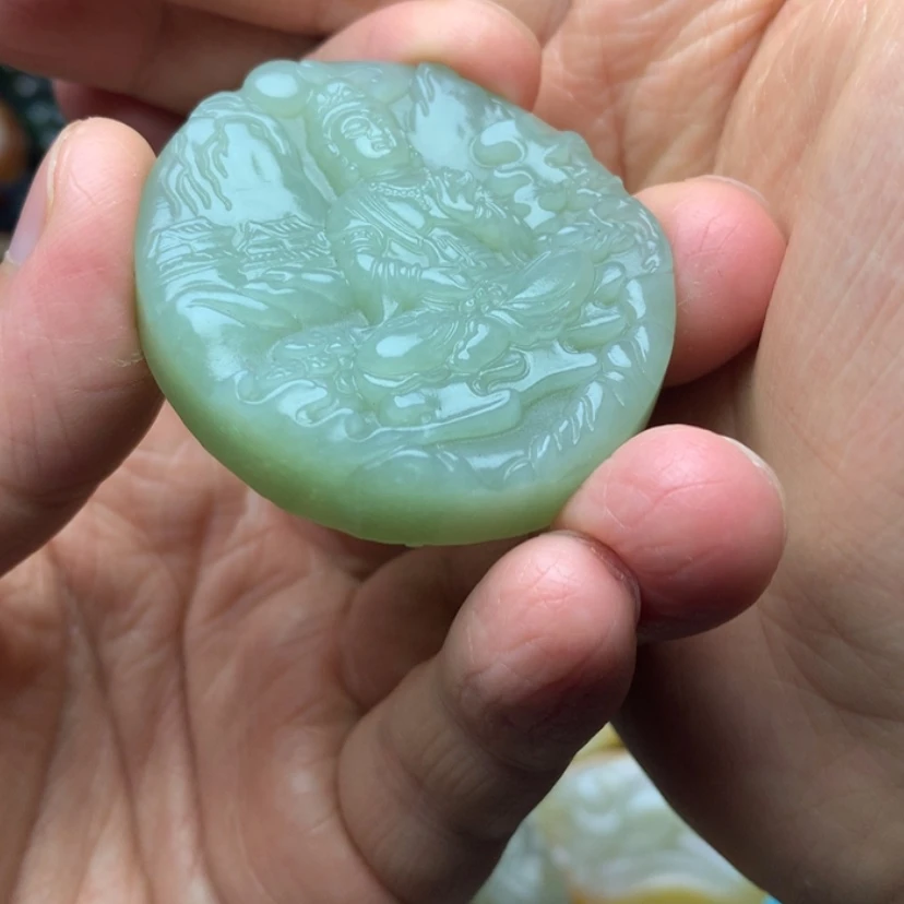 【闪购商品】颈饰未镶嵌和田玉