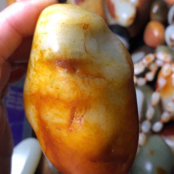 和田玉未镶嵌珠宝奇石