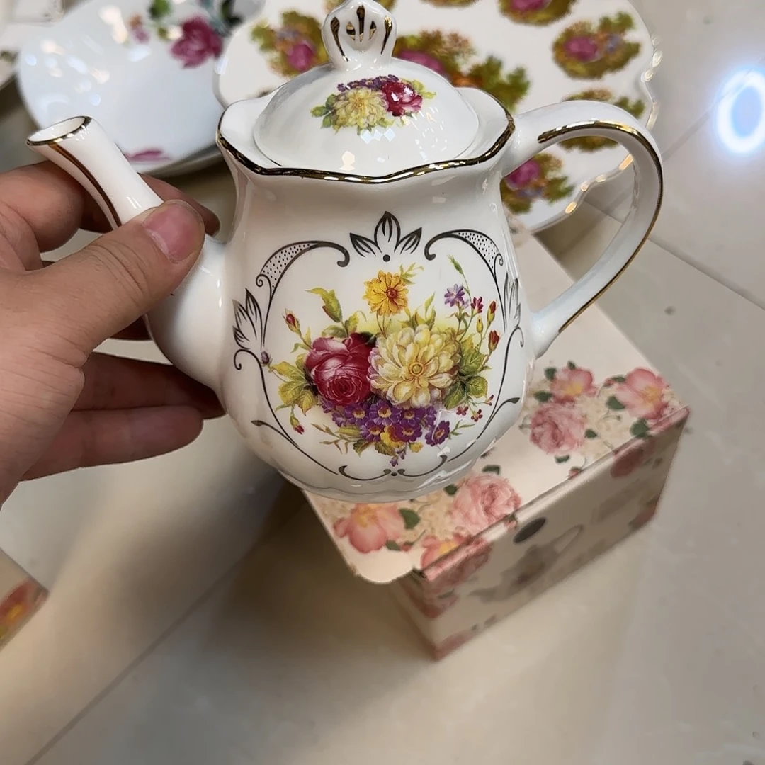 外贸陶瓷冠衡陶瓷有限公司