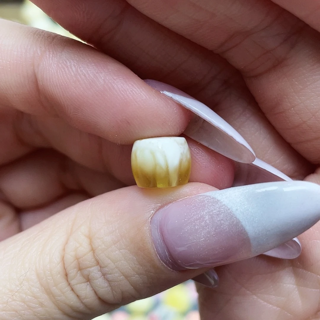 琥珀珠宝奇石未镶嵌10.2*8.4mm微瑕福利款