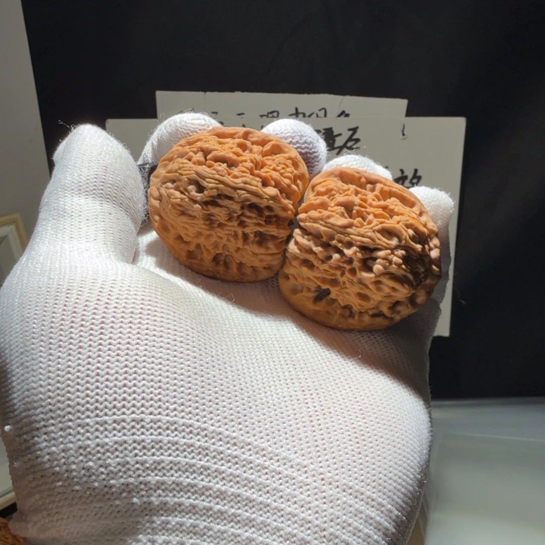 麣***灦把件文玩核桃南疆石