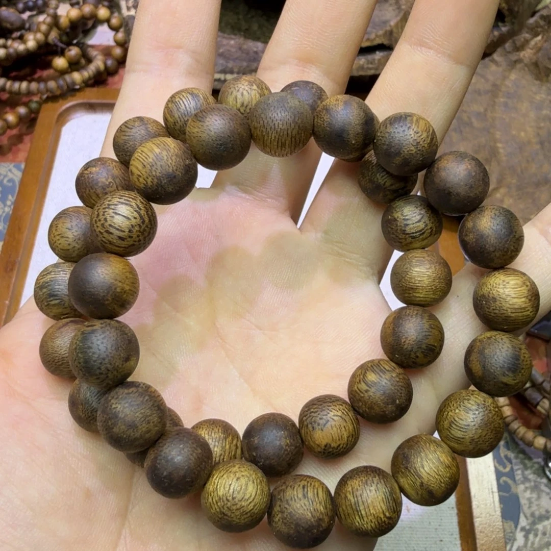 沉香碎屑沉香99沉红金猊单圆卡1.1多样性发一条