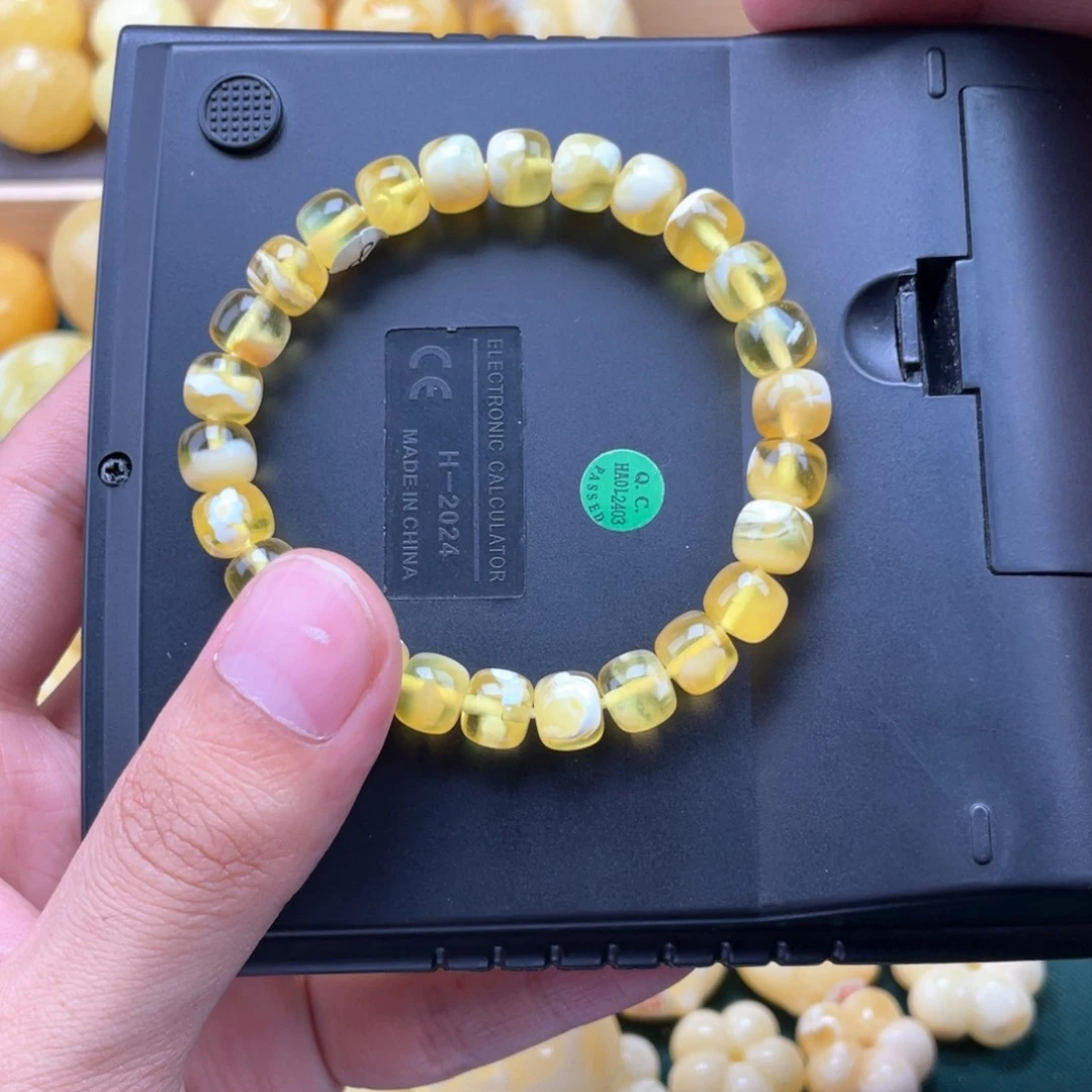 *****琥珀未镶嵌裸石蜜蜡