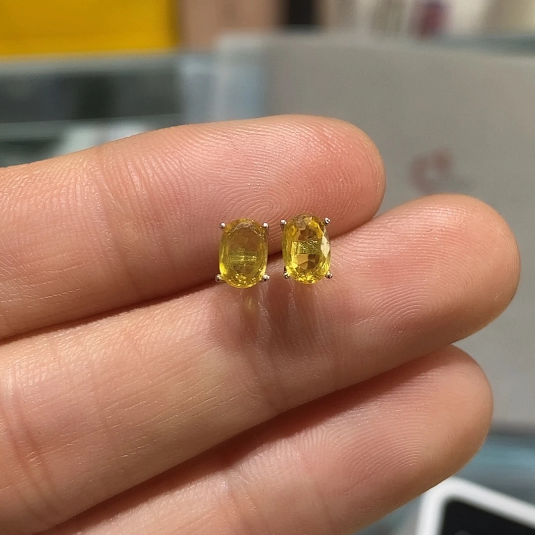 银S925镶嵌蓝宝石耳饰