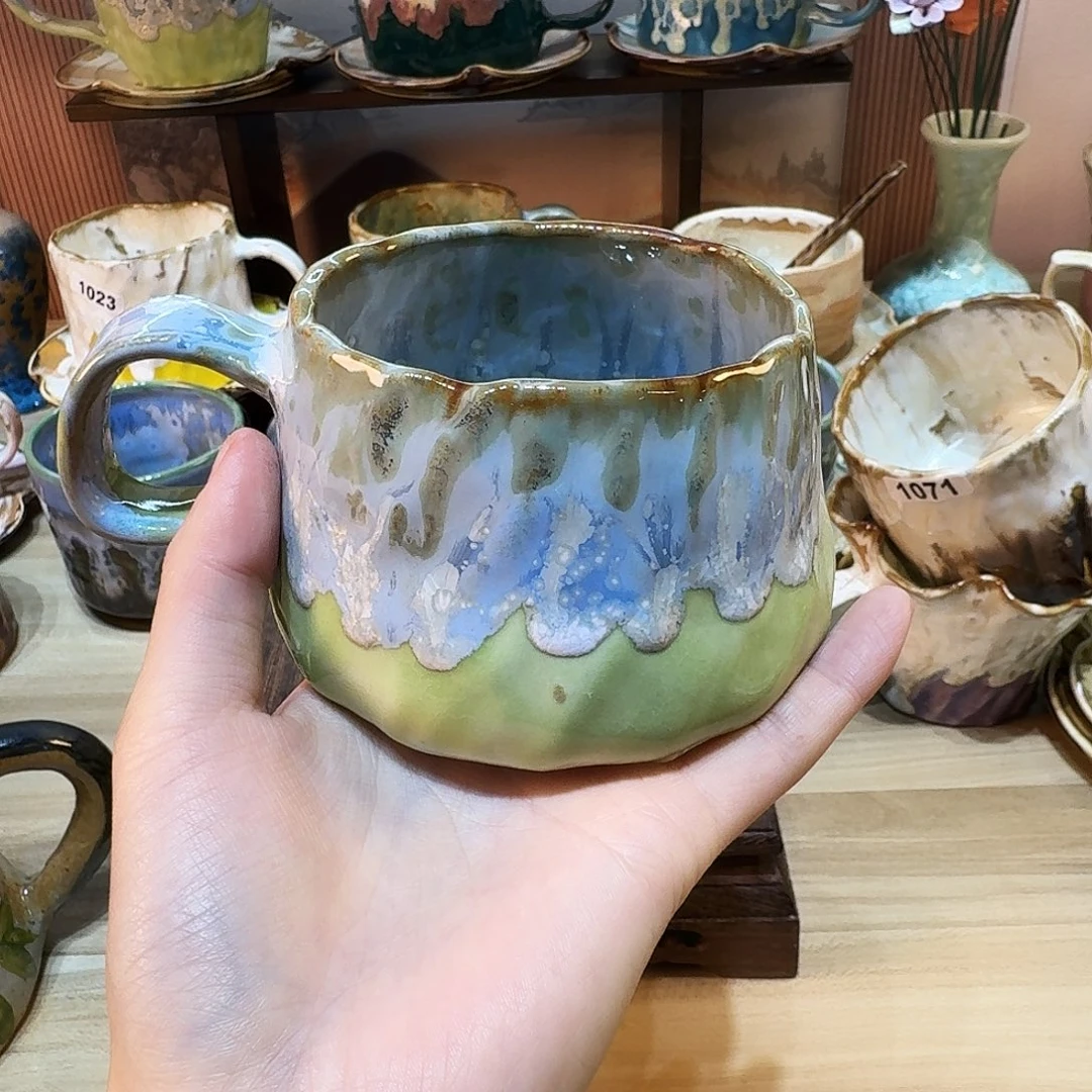 其他陶瓷哈共和国尴尬