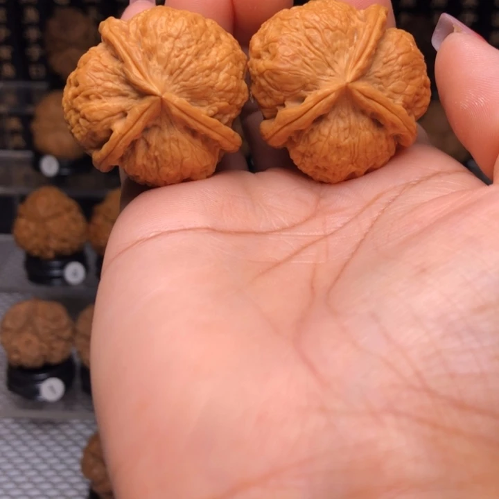 橄榄核吊坠35聚宝瓶三楞