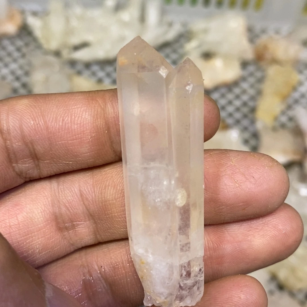 水晶原石摆件未镶嵌水晶浅****
