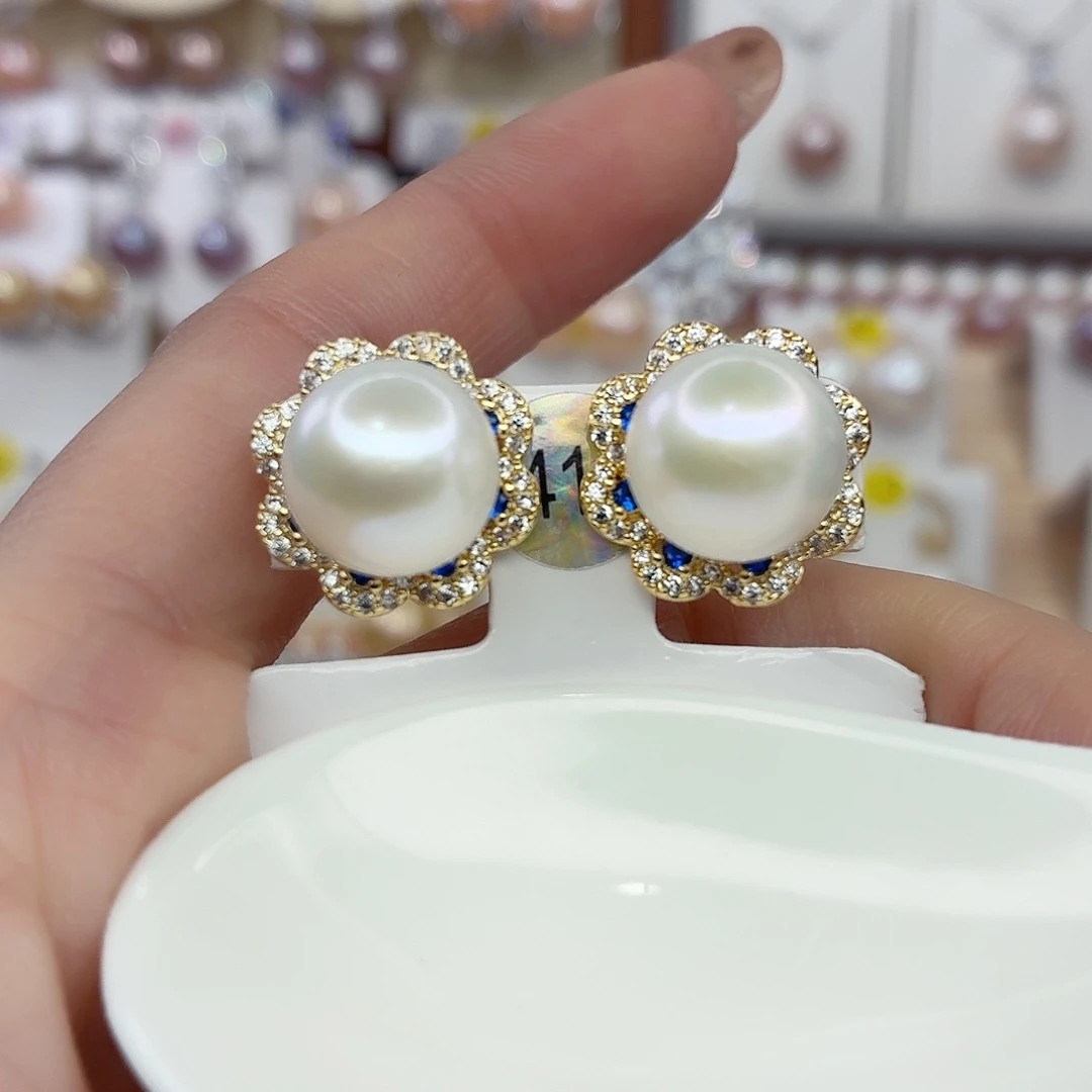 淡水珍珠耳饰未镶嵌