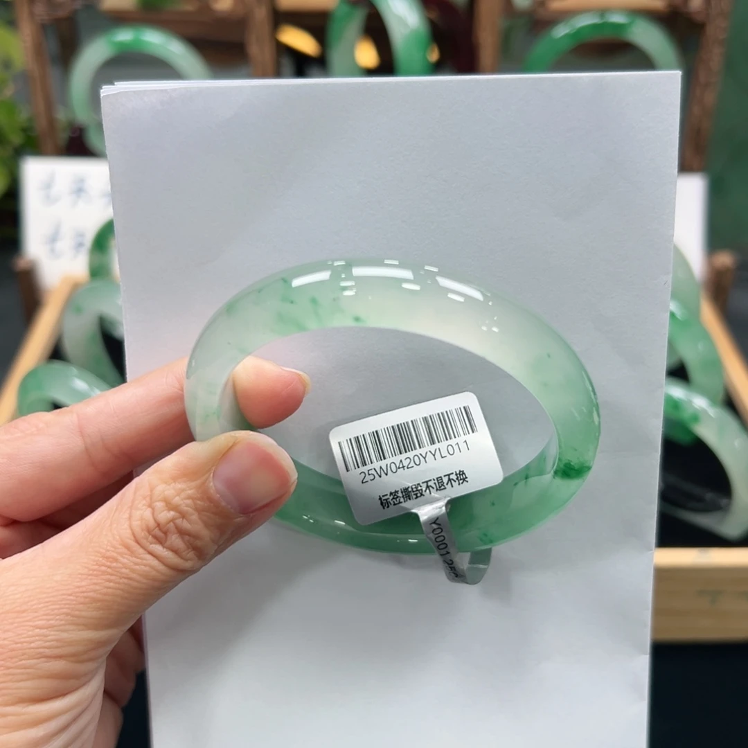 *****石英质玉未镶嵌手镯➕佳佳59